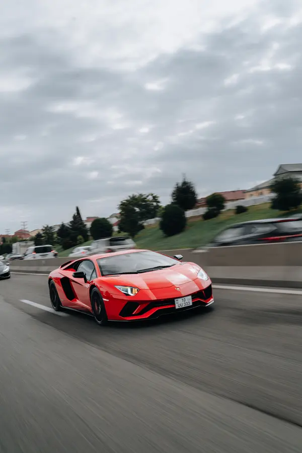Lamborghini Bull Run: Баку и Шемаха